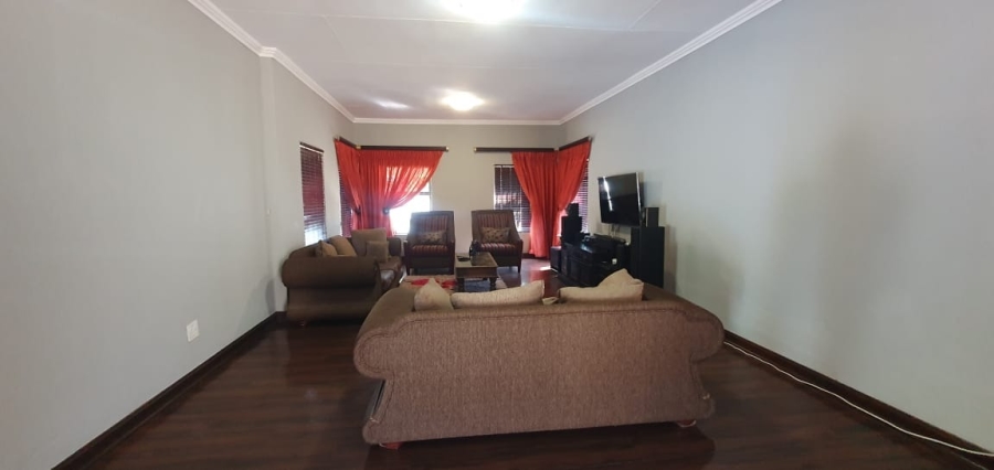 4 Bedroom Property for Sale in Welgelegen Western Cape